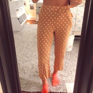 BillaBong Cropped Pants